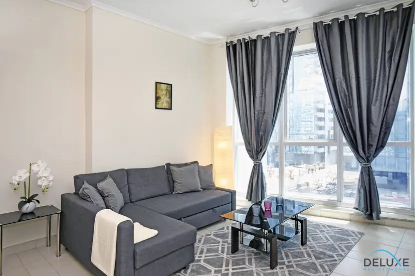 Steps Away From the Beach & Entertainment Hubs 1-Bedroom Unit — Dubai Marina — photo 1