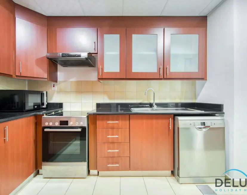 High-floor 1-Bedroom Unit Close to Beach w/ Sea Views, Sadaf — Jumeirah Beach Residence — photo 22