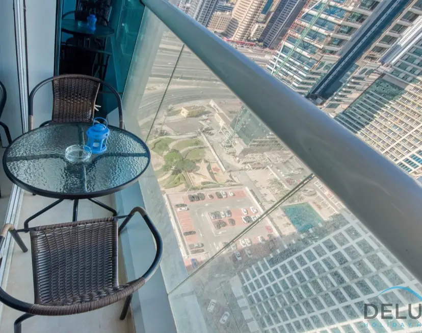 Next to Lake 2-Bedroom Apartment Accessible to Metro — Jumeirah Lake Towers — photo 12