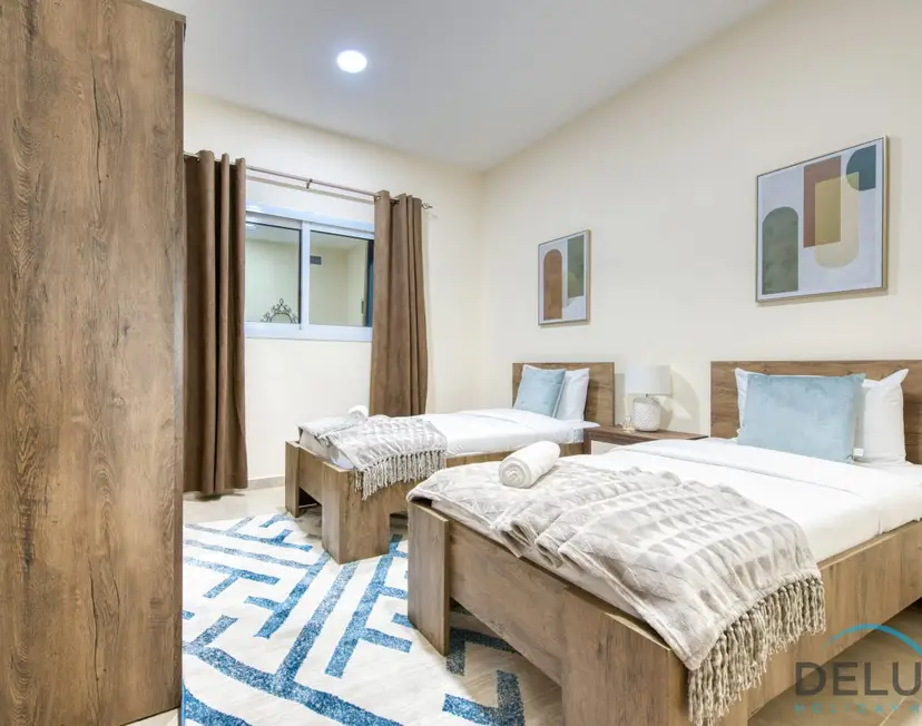 Next to Lake 2-Bedroom Apartment Accessible to Metro — Jumeirah Lake Towers — photo 21