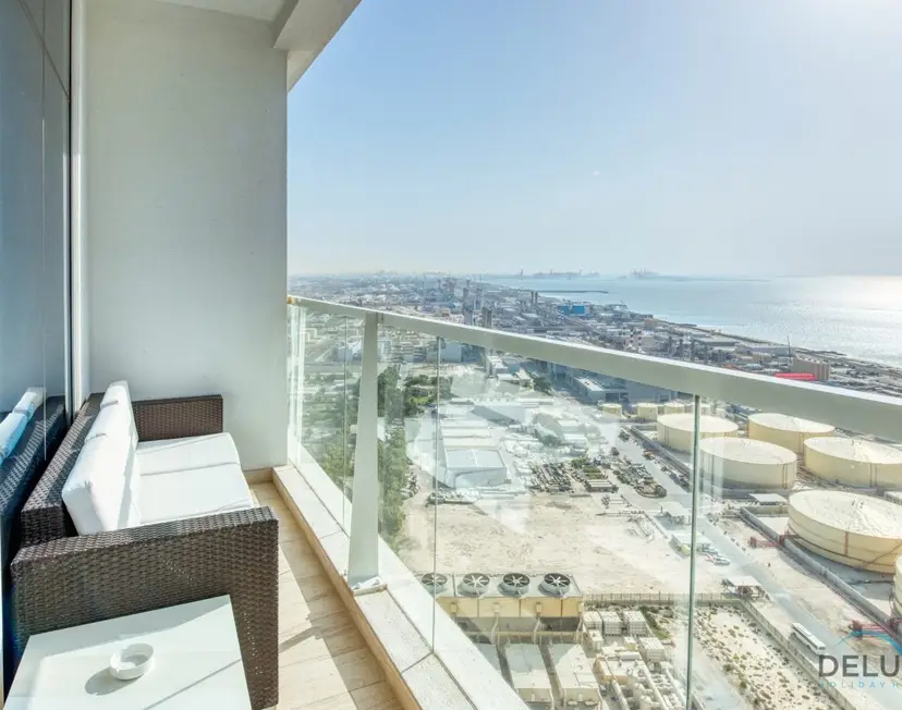 Close to Beach Studio Unit w/ Marina Canal & Sea Views, Studio One — Dubai Marina — photo 10
