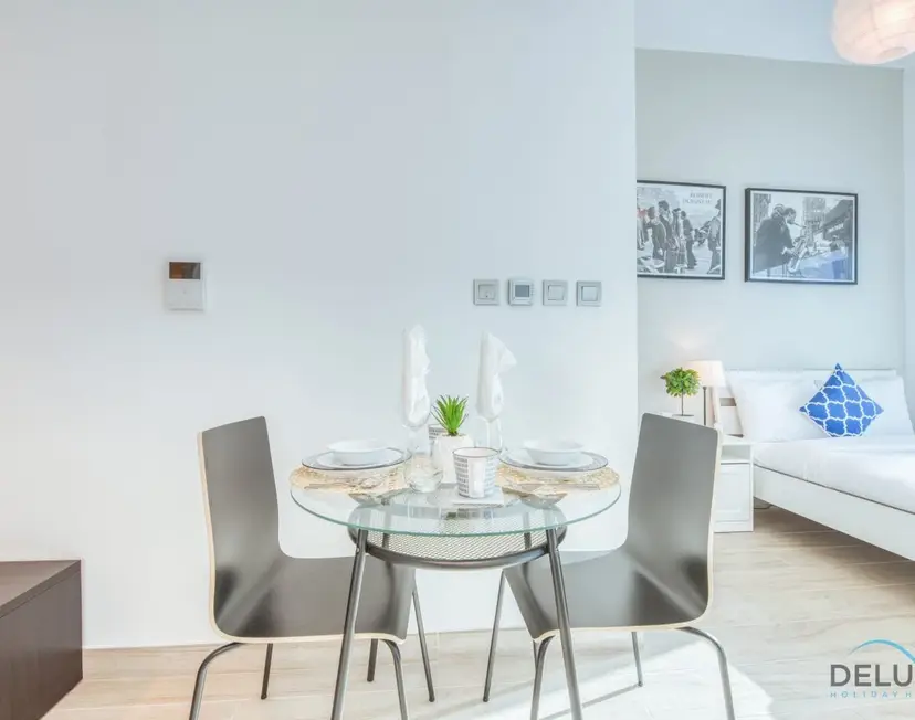 Close to Beach Studio Unit w/ Marina Canal & Sea Views, Studio One — Dubai Marina — photo 6