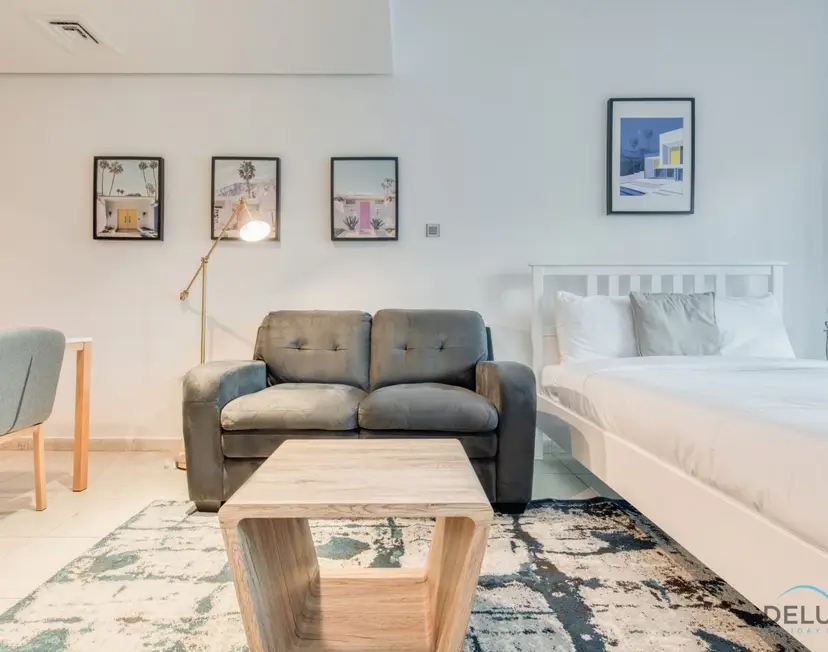 Calm Studio at Lake View Tower JLT — Jumeirah Lake Towers — photo 2