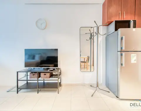 Calm Studio at Lake View Tower JLT — Jumeirah Lake Towers — photo 5
