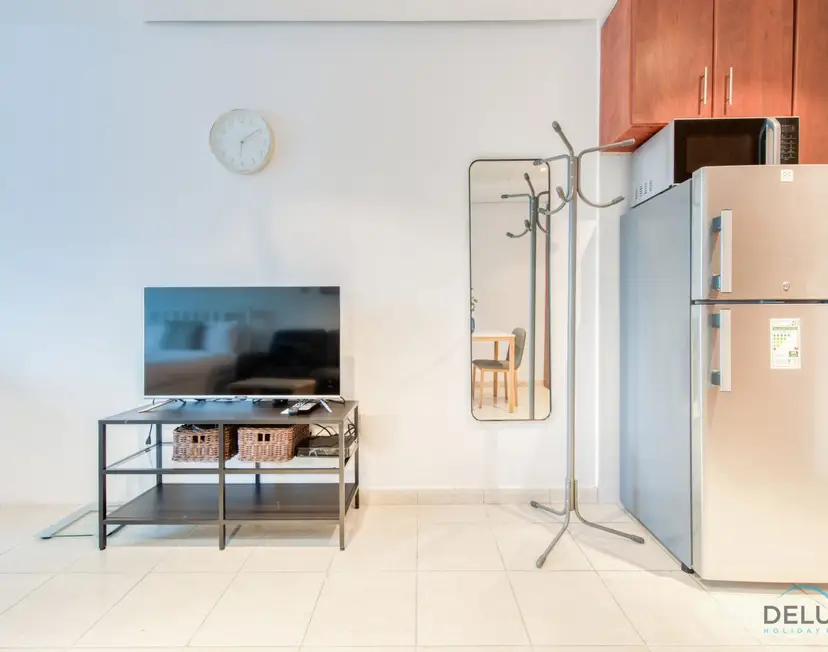 Calm Studio at Lake View Tower JLT — Jumeirah Lake Towers — photo 5