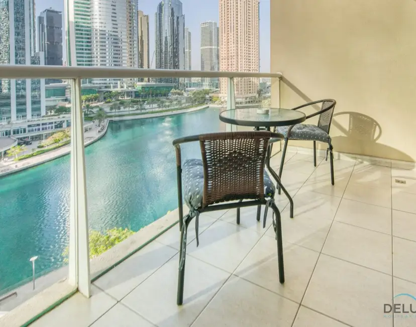 Calm Studio at Lake View Tower JLT — Jumeirah Lake Towers — photo 10