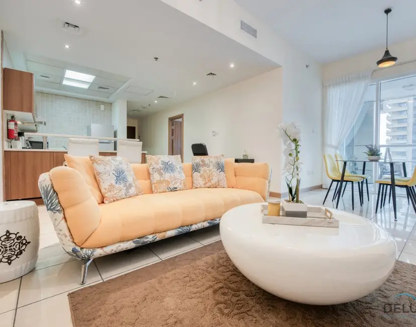 Bright 1-Bedroom at Sulafa Tower — Dubai Marina — photo 2