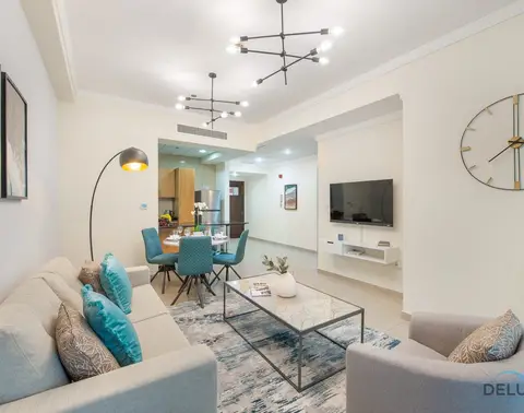 Dazzling 1-Bedroom at Marina Crown — Dubai Marina — photo 2