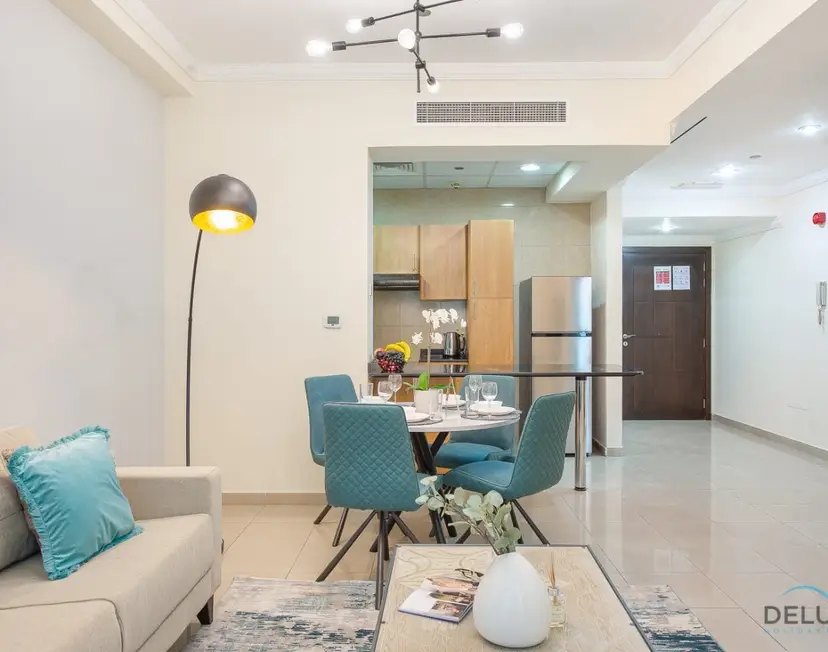 Dazzling 1-Bedroom at Marina Crown — Dubai Marina — photo 5