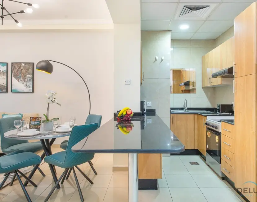 Dazzling 1-Bedroom at Marina Crown — Dubai Marina — photo 7