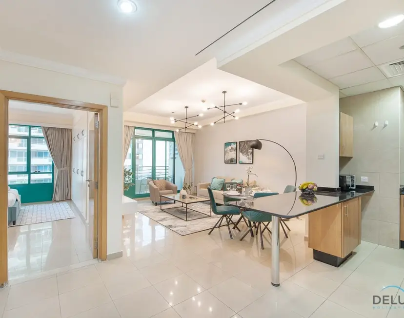 Dazzling 1-Bedroom at Marina Crown — Dubai Marina — photo 8