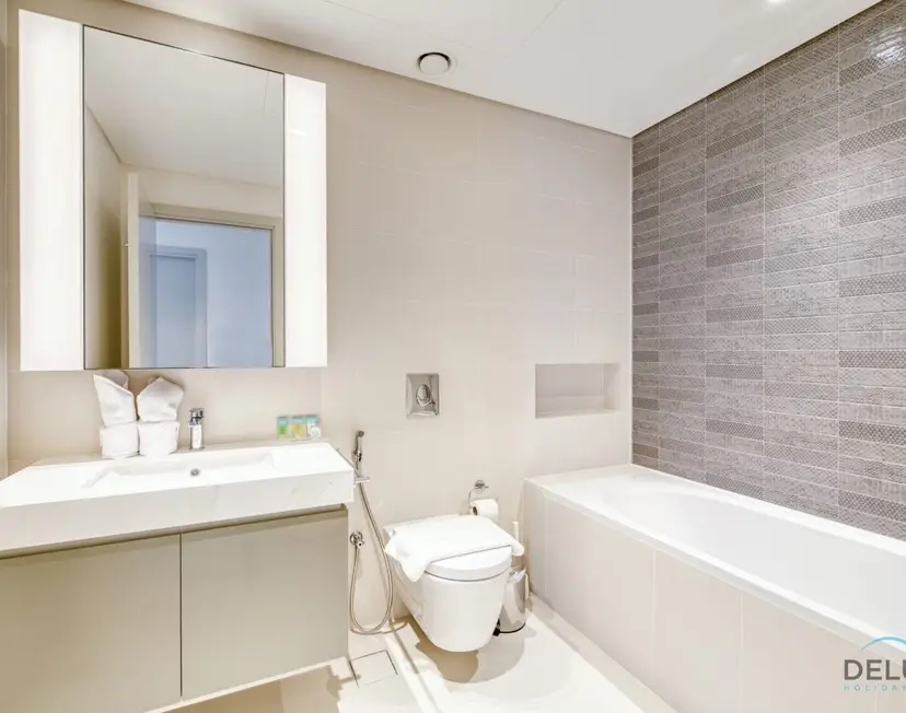 Idyllic 1-Bedroom at Sunrise Bay Tower 1 — Emaar Beachfront — photo 21