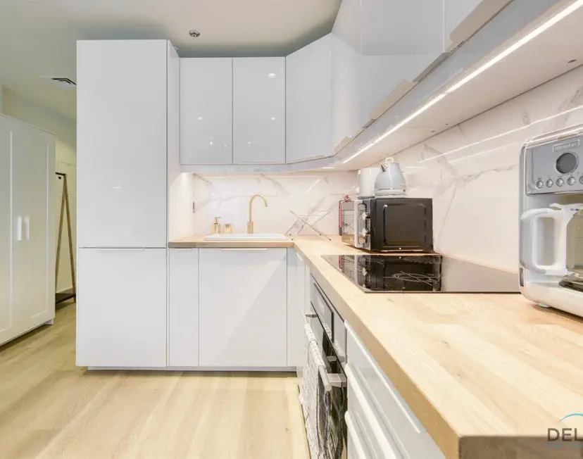 Stunning Studio at Marina Views — Dubai Marina — photo 20