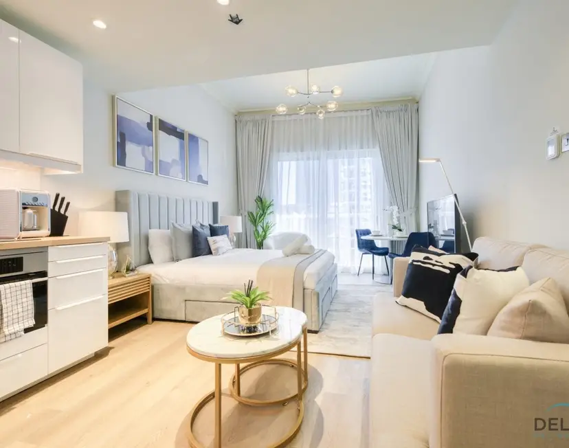 Stunning Studio at Marina Views — Dubai Marina — photo 9