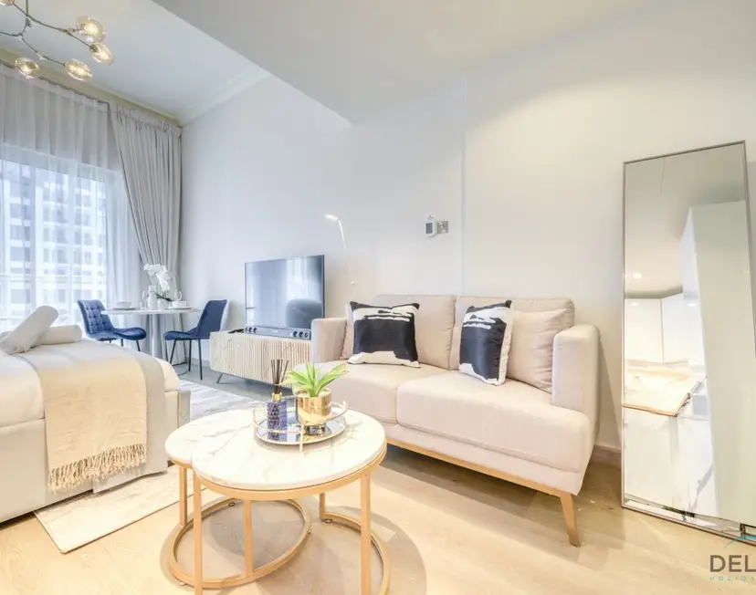 Stunning Studio at Marina Views — Dubai Marina — photo 3