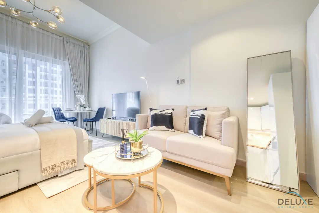 Stunning Studio at Marina Views — Dubai Marina