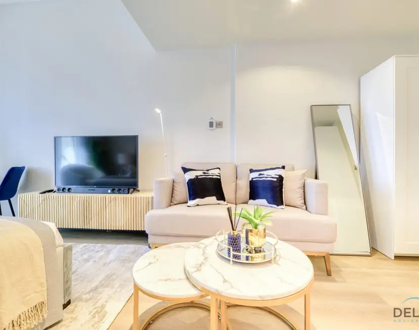 Stunning Studio at Marina Views — Dubai Marina — photo 10