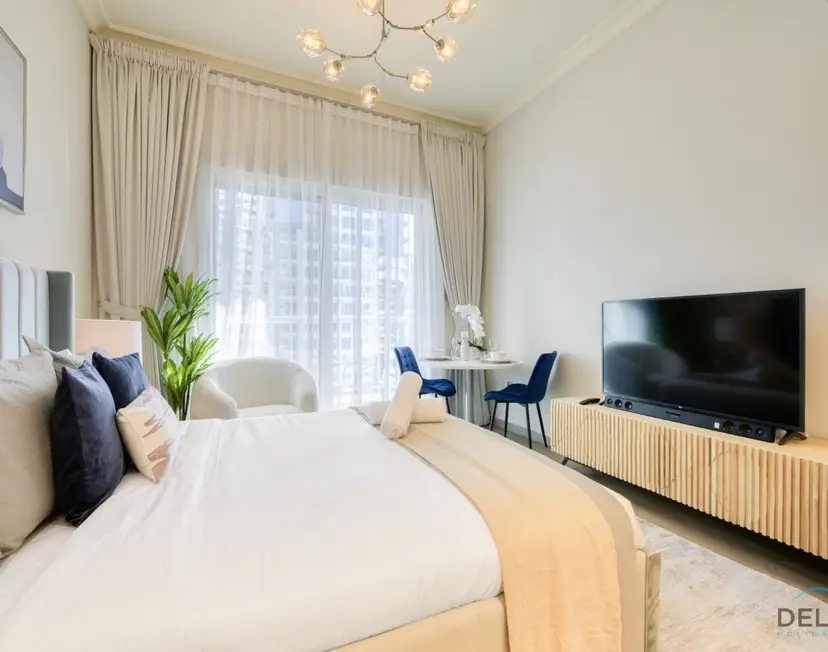 Stunning Studio at Marina Views — Dubai Marina — photo 6