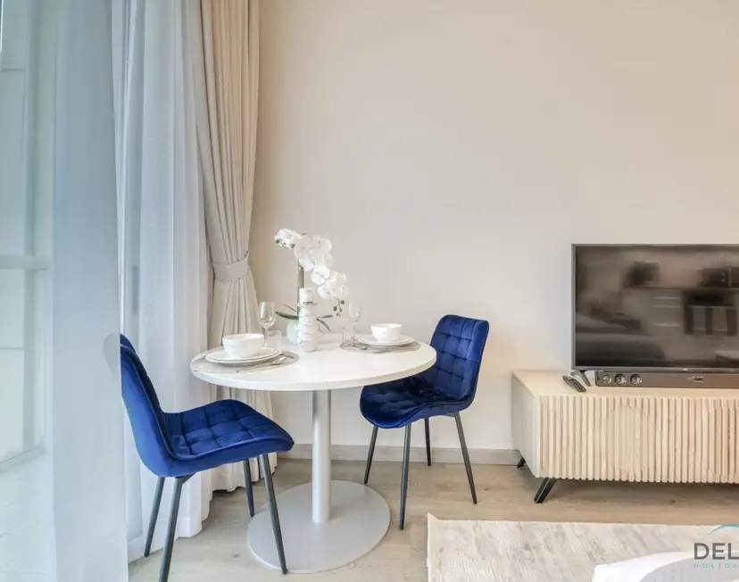 Stunning Studio at Marina Views — Dubai Marina — photo 13