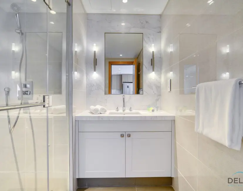 Extravagant 1-Bedroom at Opera Grand — Downtown Dubai — photo 24