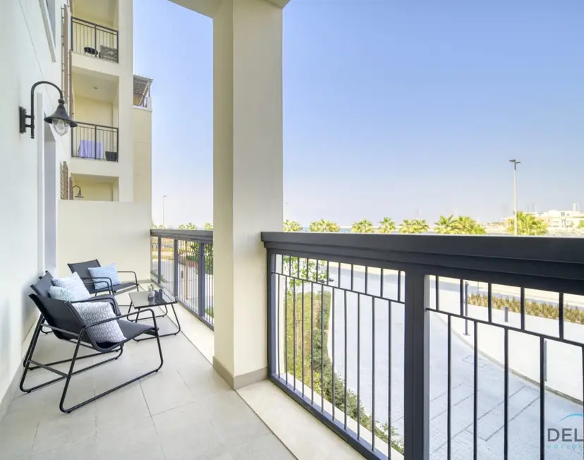 Placid 1-Bedroom at La Cote 5, Jumeirah — La Mer — photo 14