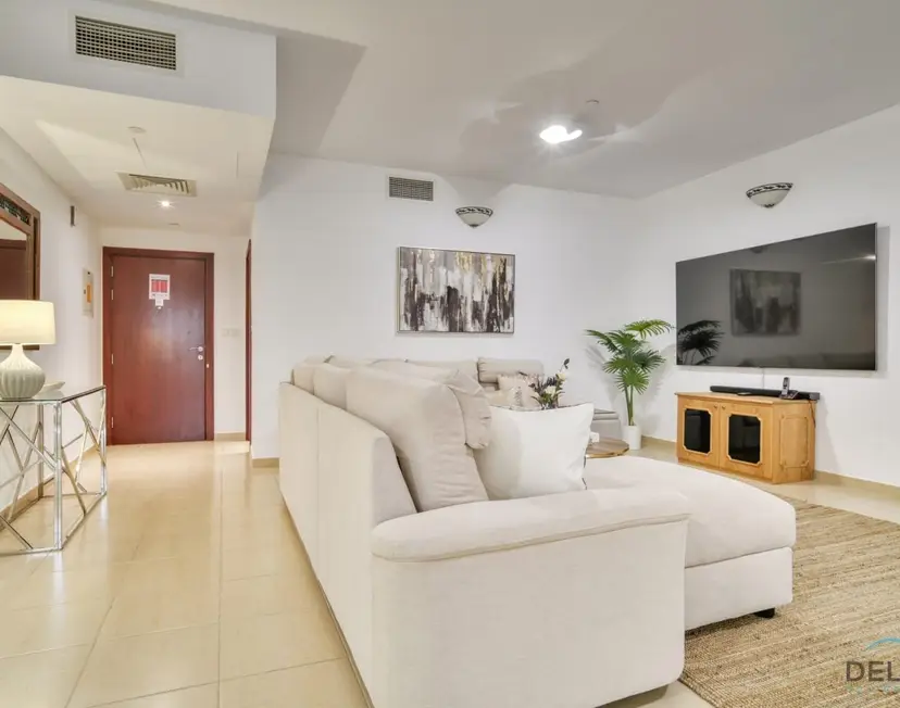 Serene 1-Bedroom at Murjan — Jumeirah Beach Residence — photo 8