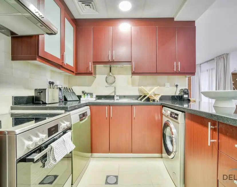 Serene 1-Bedroom at Murjan — Jumeirah Beach Residence — photo 4
