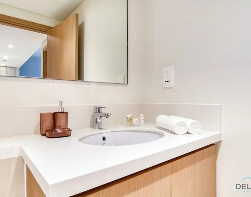 Classic 1-Bedroom at Harbour Views Tower — Dubai Creek Harbour — photo 32