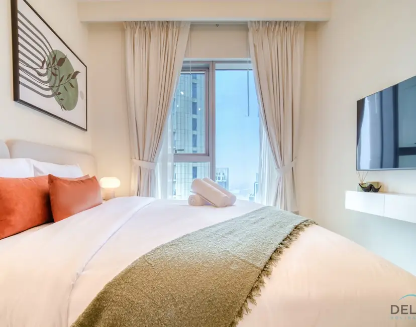 Classic 1-Bedroom at Harbour Views Tower — Dubai Creek Harbour — photo 17