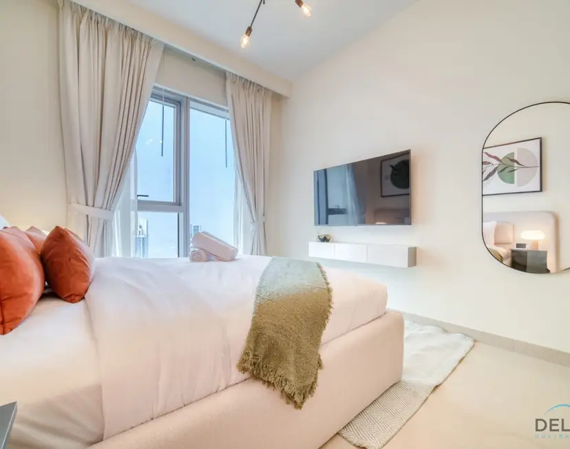 Classic 1-Bedroom at Harbour Views Tower — Dubai Creek Harbour — photo 24
