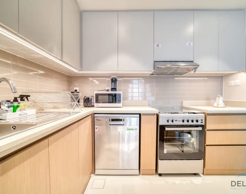 Classic 1-Bedroom at Harbour Views Tower — Dubai Creek Harbour — photo 23