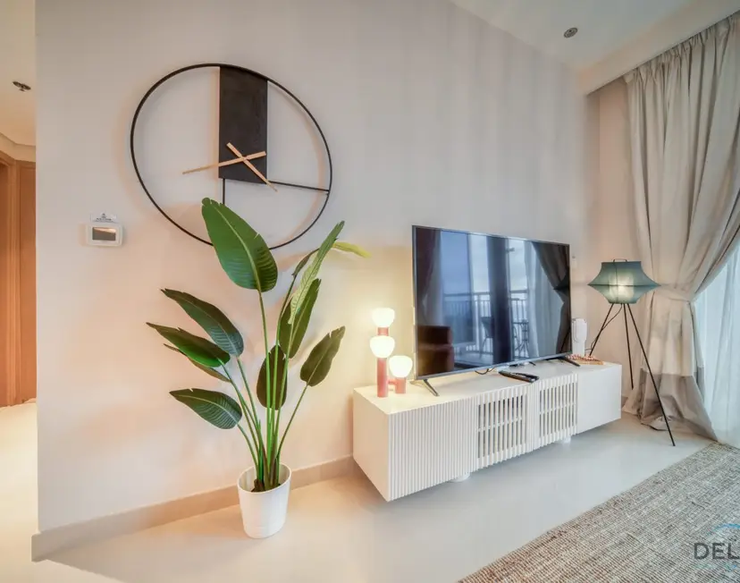 Elegant 1-Bedroom at Harbour Views Tower — Dubai Creek Harbour — photo 20