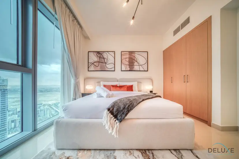 Alluring 1-Bedroom at Harbour Views Tower — Dubai Creek Harbour — photo 1