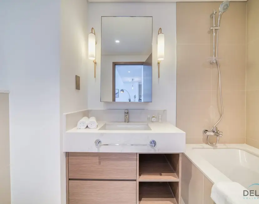 Captivating 1-Bedroom at 17 Icon Bay — Dubai Creek Harbour — photo 6
