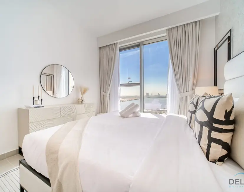 Captivating 1-Bedroom at 17 Icon Bay — Dubai Creek Harbour — photo 26