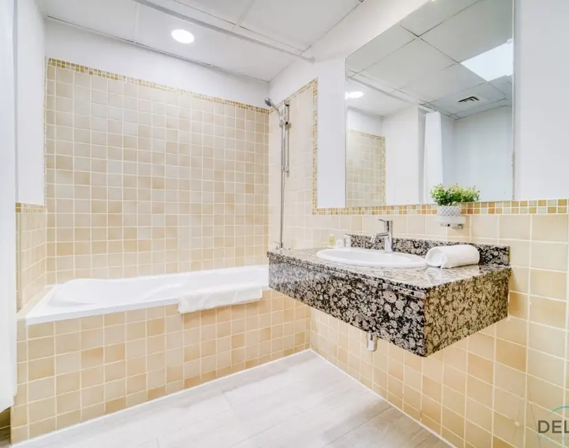 Stylish 2-Bedroom At Shams — Jumeirah Beach Residence — photo 36
