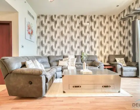 Pristine 2-Bedroom at Bahar — Jumeirah Beach Residence — photo 2