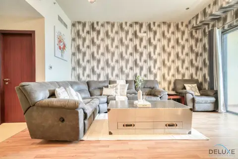 Pristine 2-Bedroom at Bahar — Jumeirah Beach Residence
