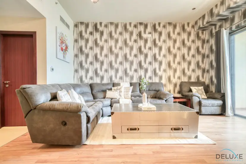 Pristine 2-Bedroom at Bahar — Jumeirah Beach Residence — photo 1