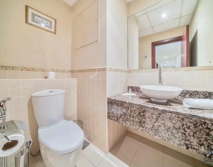 Pristine 2-Bedroom at Bahar — Jumeirah Beach Residence — photo 6