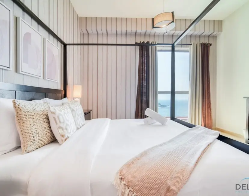 Pristine 2-Bedroom at Bahar — Jumeirah Beach Residence — photo 4