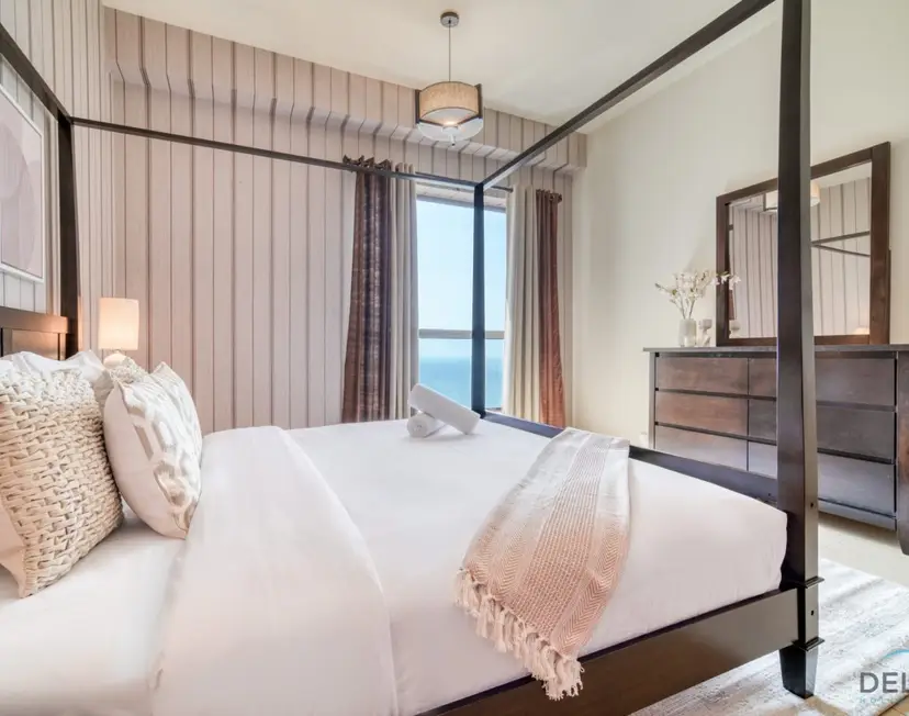 Pristine 2-Bedroom at Bahar — Jumeirah Beach Residence — photo 15