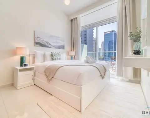 Contemporary 1-Bedroom at Vera Tower — Business Bay — photo 4