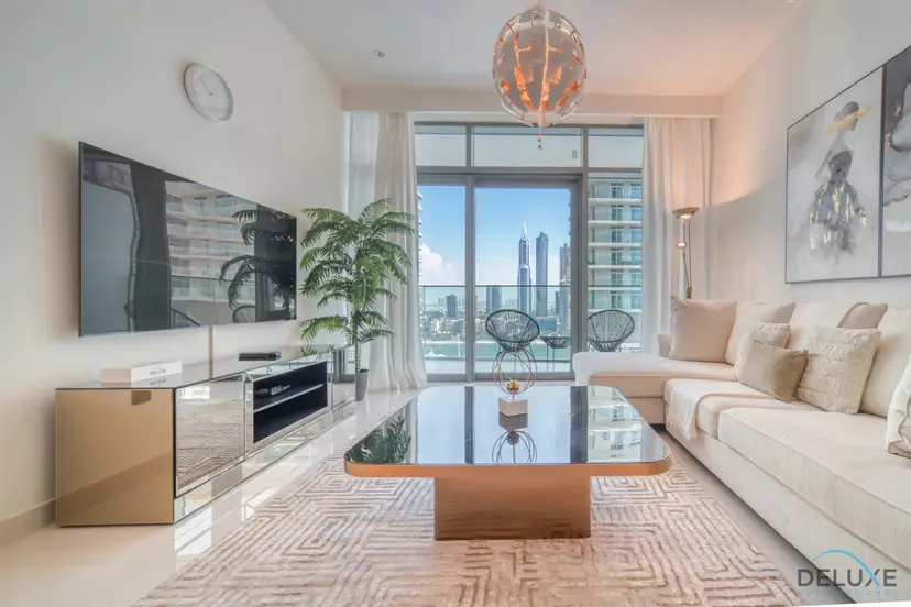 Inviting 1-Bedroom at Beach Vista Tower 1 — Emaar Beachfront — photo 1