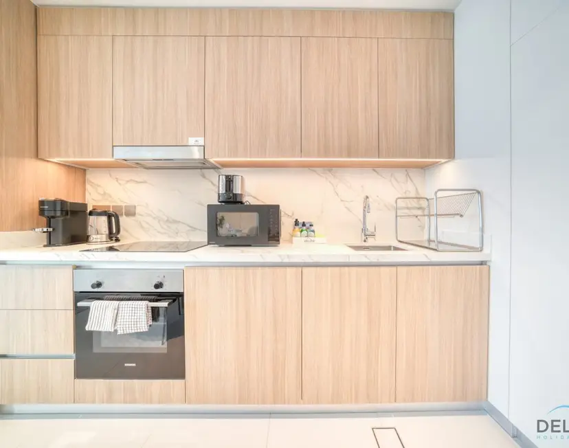 Inviting 1-Bedroom at Beach Vista Tower 1 — Emaar Beachfront — photo 18
