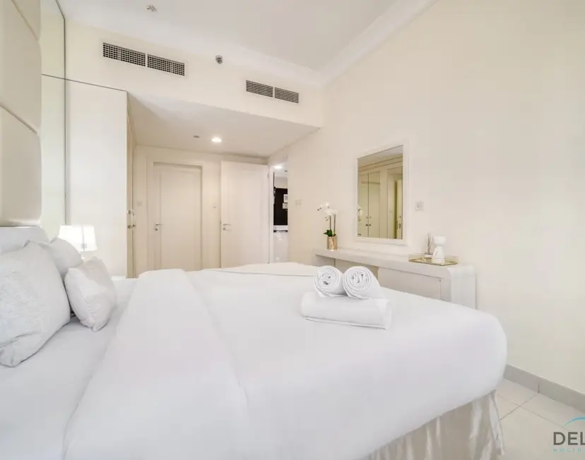 Chic 1-Bedroom at The Signature — Downtown Dubai — photo 29