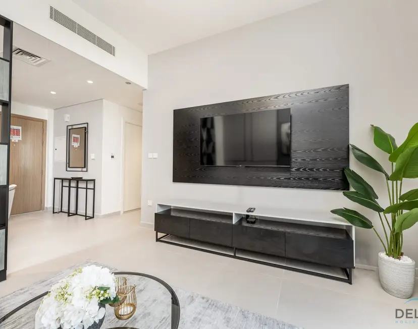 Lavish 1-Bedroom Apartment at Summer at Creek Beach — Dubai Creek Harbour — photo 19