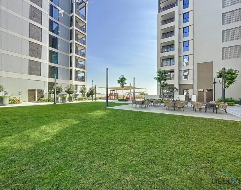 Lavish 1-Bedroom Apartment at Summer at Creek Beach — Dubai Creek Harbour — photo 31