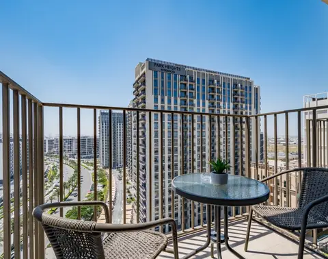 Enchanting 1-Bedroom Apartment in Socio Tower — Dubai Hills — photo 4