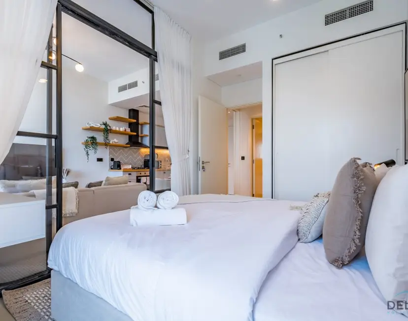 Enchanting 1-Bedroom Apartment in Socio Tower — Dubai Hills — photo 19